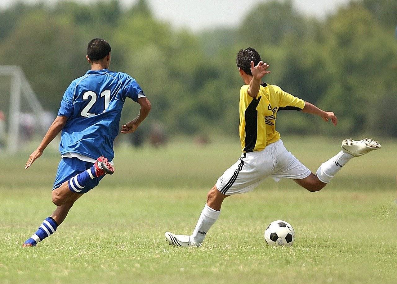 5 easy way to win on football bets odds