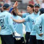Entire England cricket squad goes into isolation