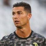 Cristiano Ronaldo "left Italy by jet" to complete his transfer to club Manchester