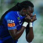 Saint-Étienne tries the Bafé Gomis shot