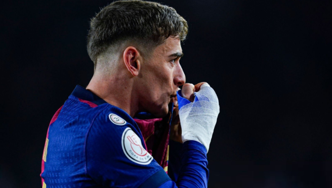 Barcelona's Gavi out for up to 5 months with knee injury