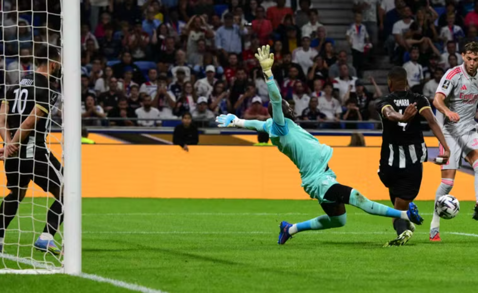 Lyon edge past Angers 1-0 to move up to second in Ligue 1