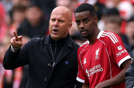 Isak injury doubt for Liverpool at Brentford