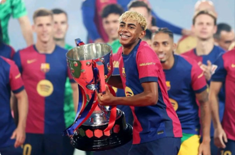 Lamine Yamal takes shot at Madrid before Clásico