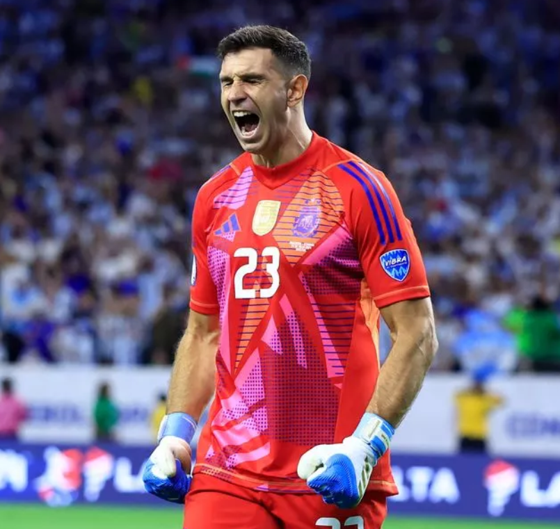 Emi Martinez Fires Back at Gennaro Gattuso Over World Cup Qualification Comments