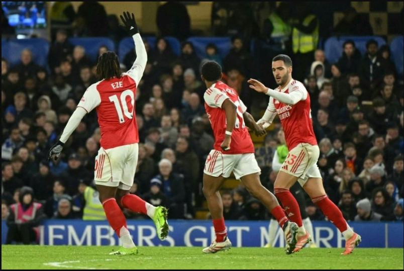 Merino bails out Arsenal in fiery 1-1 London derby as 10-man Chelsea hold firm.