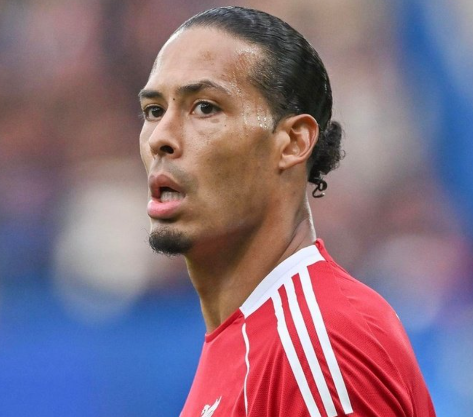 Premier League Referees Chief Howard Webb Defends Decision to Disallow Van Dijk Goal Against Manchester City