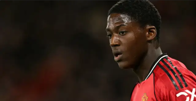 Everton Consider January Loans for Manchester United Duo as Rebuild Plan Holds Firm