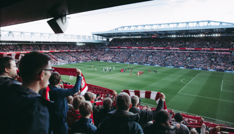 How Real-Time Data Is Changing the Way Fans Approach Football Betting