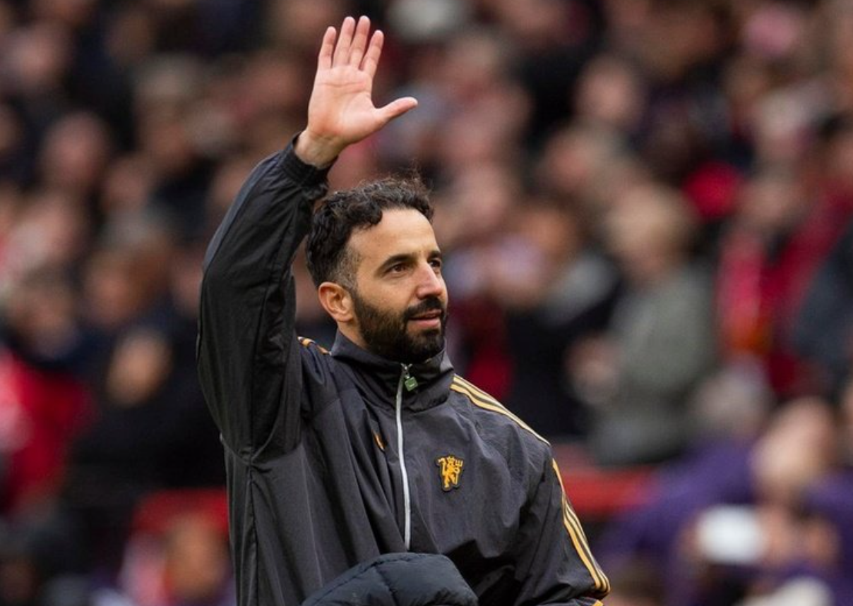 Manchester United Target Champions League Push in Trip to Wolves