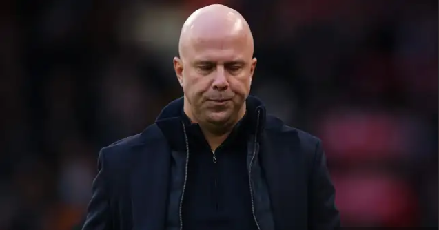 Carragher warns Slot faces Liverpool reckoning over Champions League fight