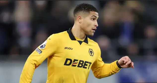 Manchester United and Atletico Madrid Set for Joao Gomes Transfer Battle