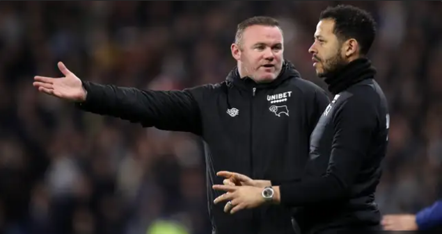 Rooney Backs Rosenior as Chelsea Move Nears