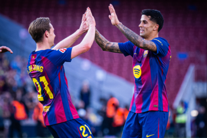 De Jong Ends Goal Drought as Barcelona Beat Levante 3-0