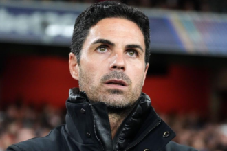 Arteta questions red card calls as Arsenal go top