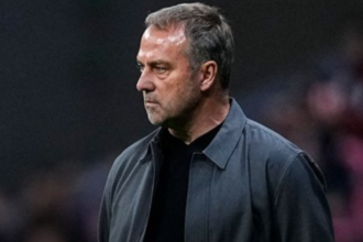 Barcelona tighten grip on LaLiga title as Flick’s side hit historic stride