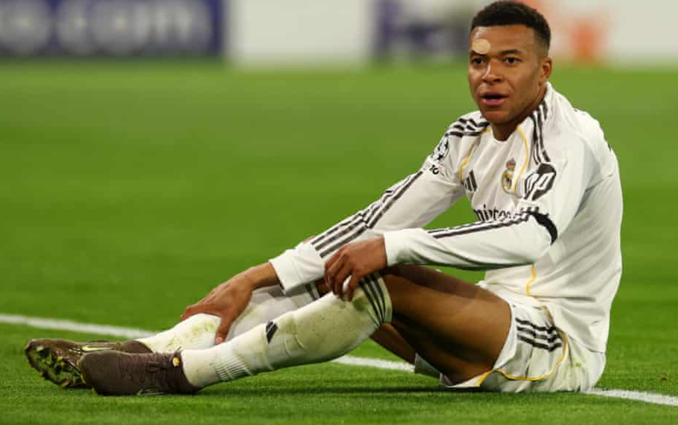 Mbappe avoids serious injury scare