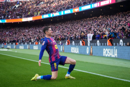 Barcelona fans give Robert Lewandowski emotional farewell at Camp Nou